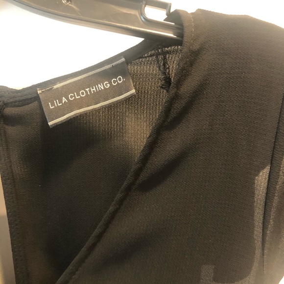 🖤ruffle romper🖤 - Picture 3 of 6